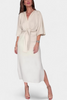 Ayla | lässiges Freizeitkleid, V-Ausschnitt und Knopfleiste.