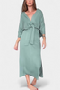 Ayla | lässiges Freizeitkleid, V-Ausschnitt und Knopfleiste.