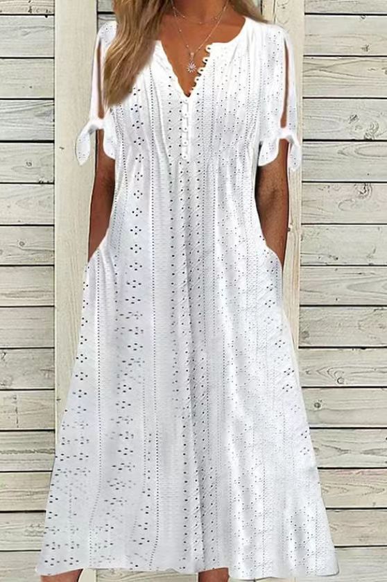 Mikaela | glamouröses Kleid mit herzförmigem Ausschnitt und modernen Cut-Outs