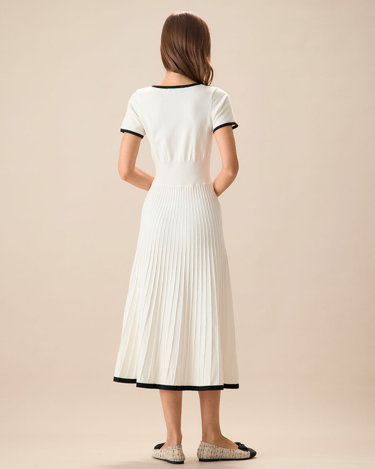 Celine | Weißes Strick-Midikleid mit Kontrast