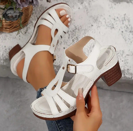 Tifany | Retro-Sandalen mit Blockabsatz und verstellbarem Riemen