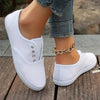 Relyn | Entspannte Schuhe mit Kristallöse