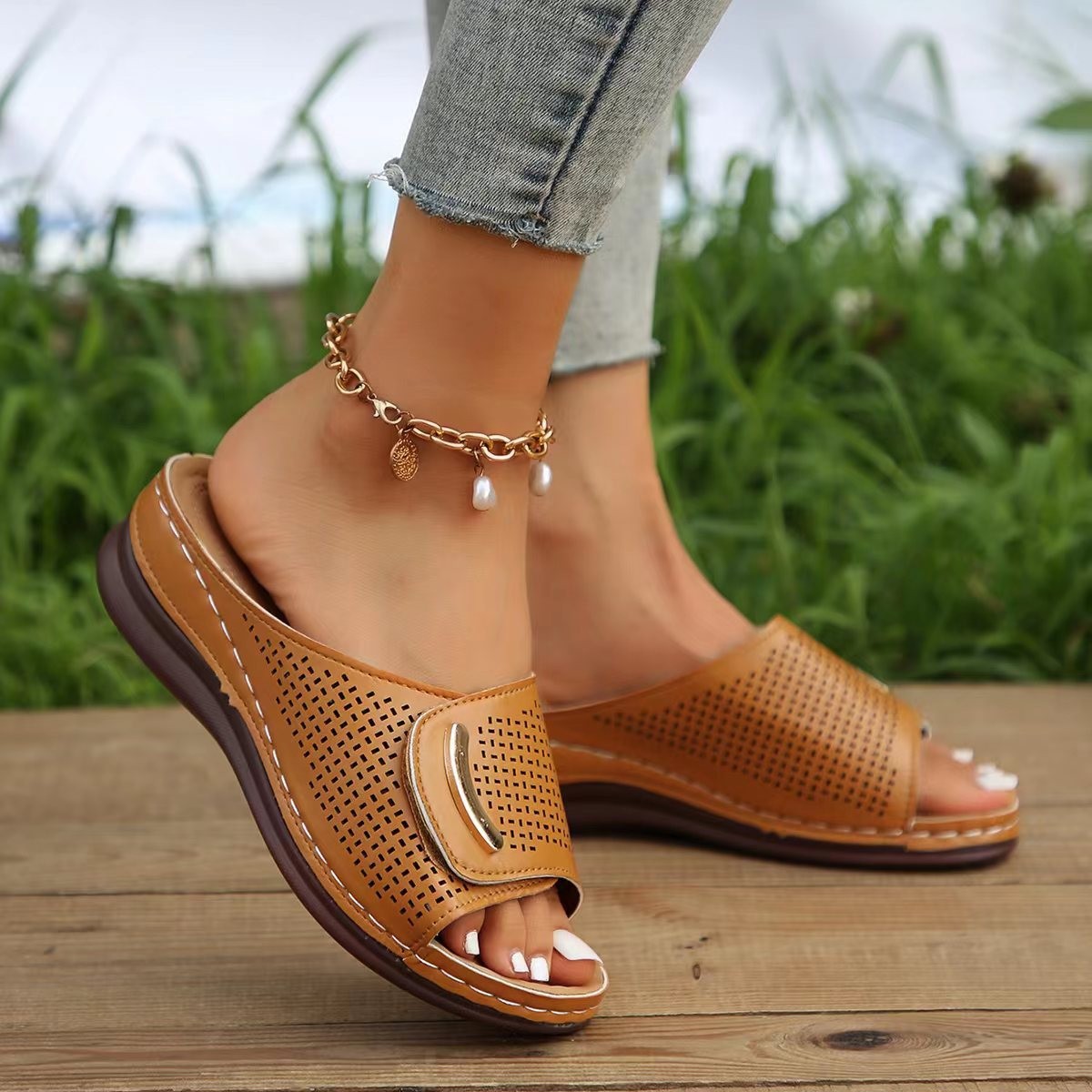 Ember | Orthopädische Hausschuhe aus Leder für Frauen