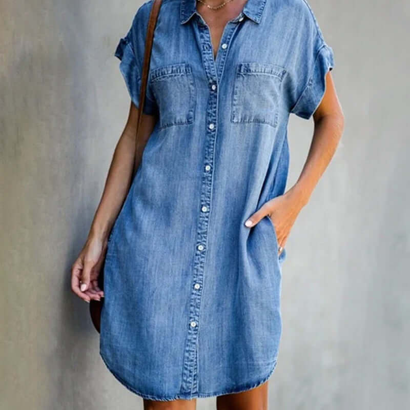 Bettina | Luftiges Hemdkleid mit Knopfverschluss