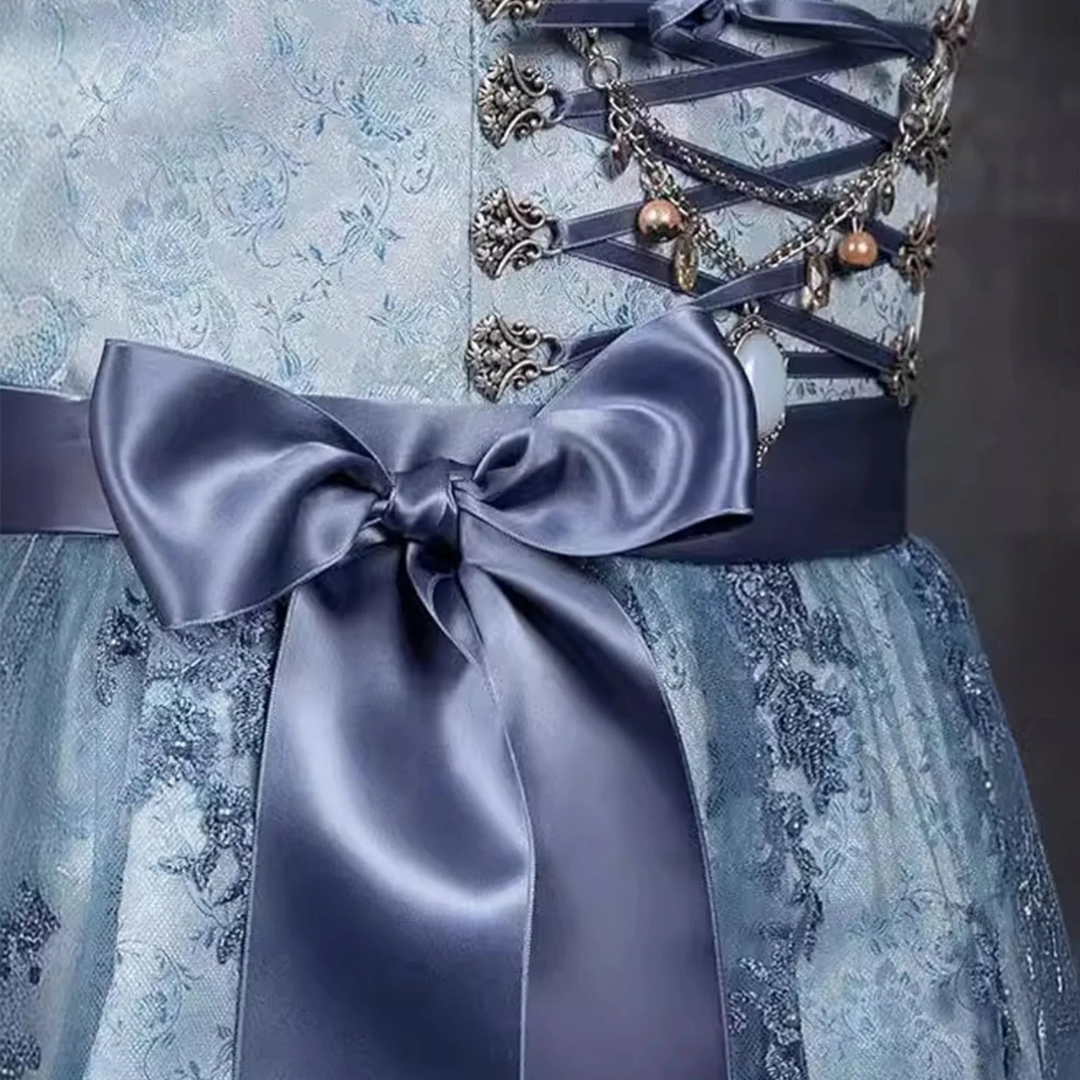 Elegantes Damen Dirndlkleid für das Oktoberfest