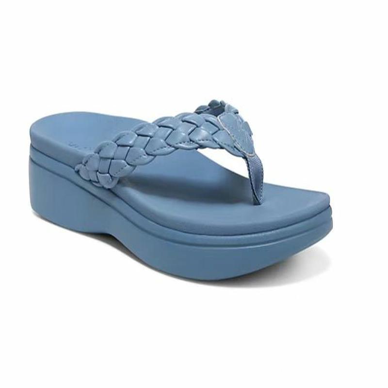 Sofi | Flip-Flops mit Keilabsatz und geflochtenem Riemen