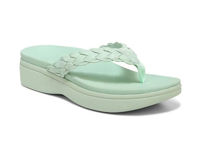 Sofi | Flip-Flops mit Keilabsatz und geflochtenem Riemen