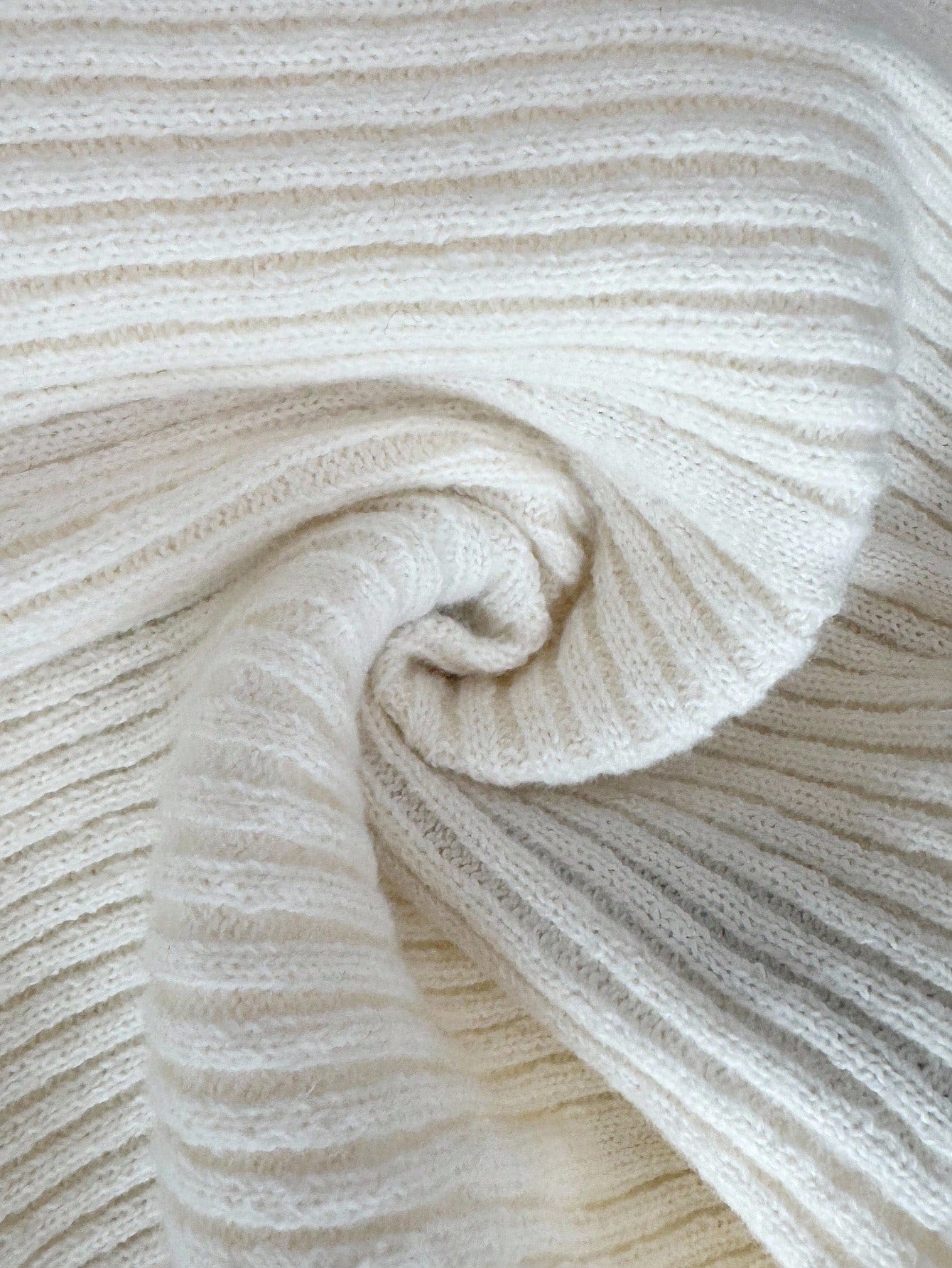 Evalyn | Elegantes Strickkleid mit Vintage-Kragen