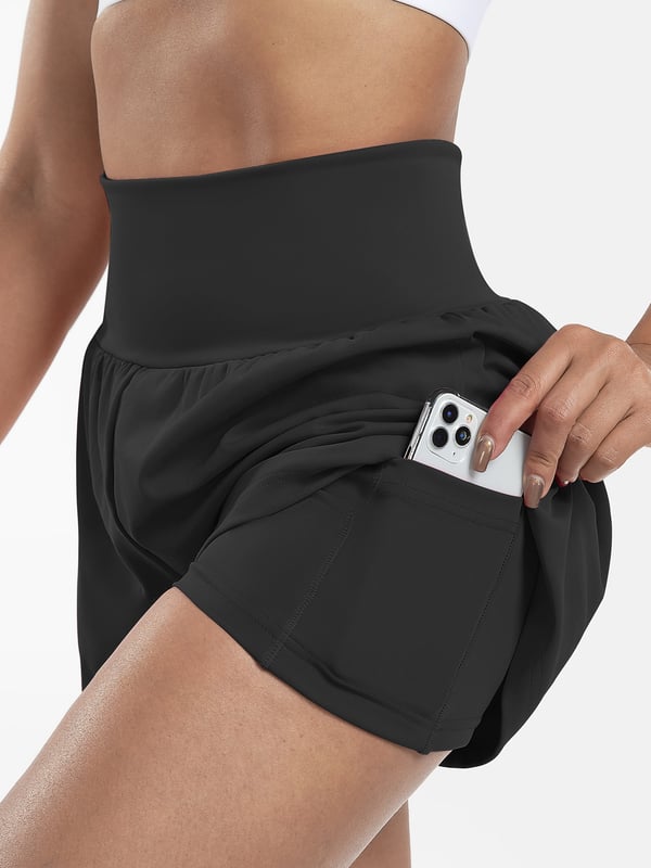 China | Sportliche Shorts mit hoher Taille und fließendem Oberstoff