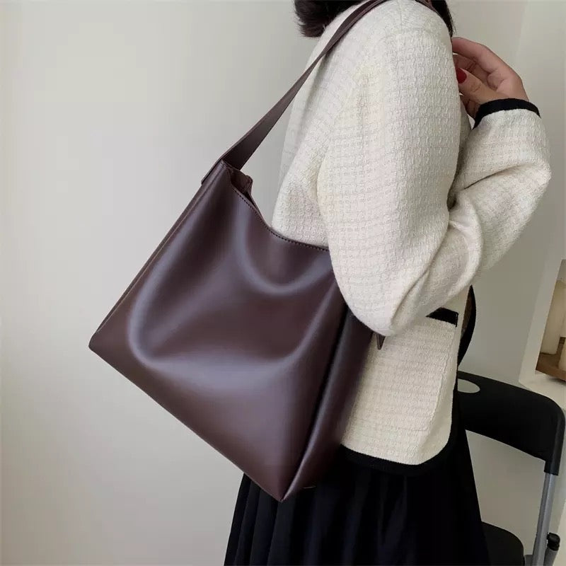 Saphira™ – Modische Henkeltasche - Kaffee