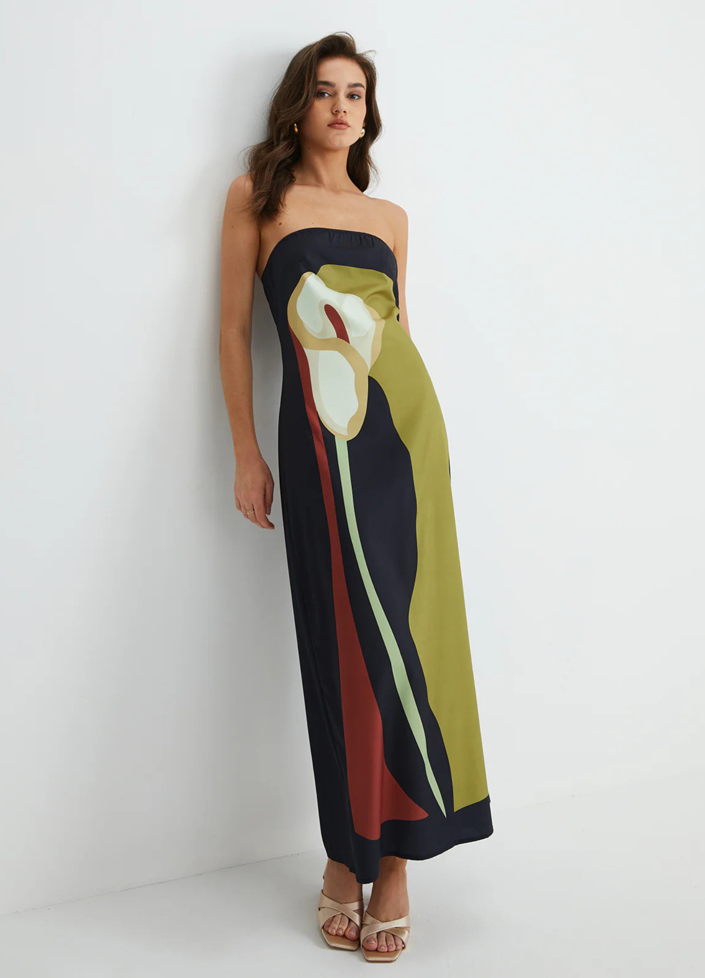 Antoinette | Zeitloses handgefertigtes Kleid für den Frühling