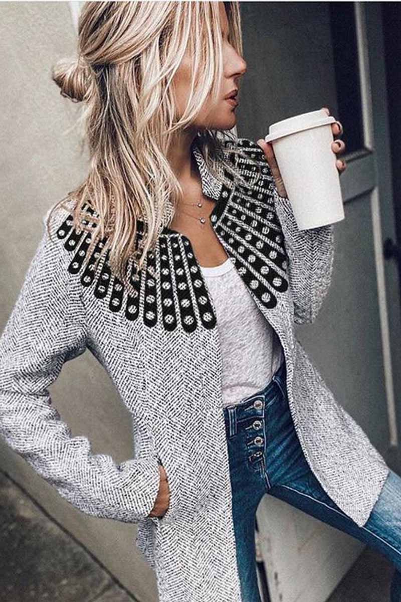 Edlyn | Moderner Slim-Fit Mantel mit offenen Taschen