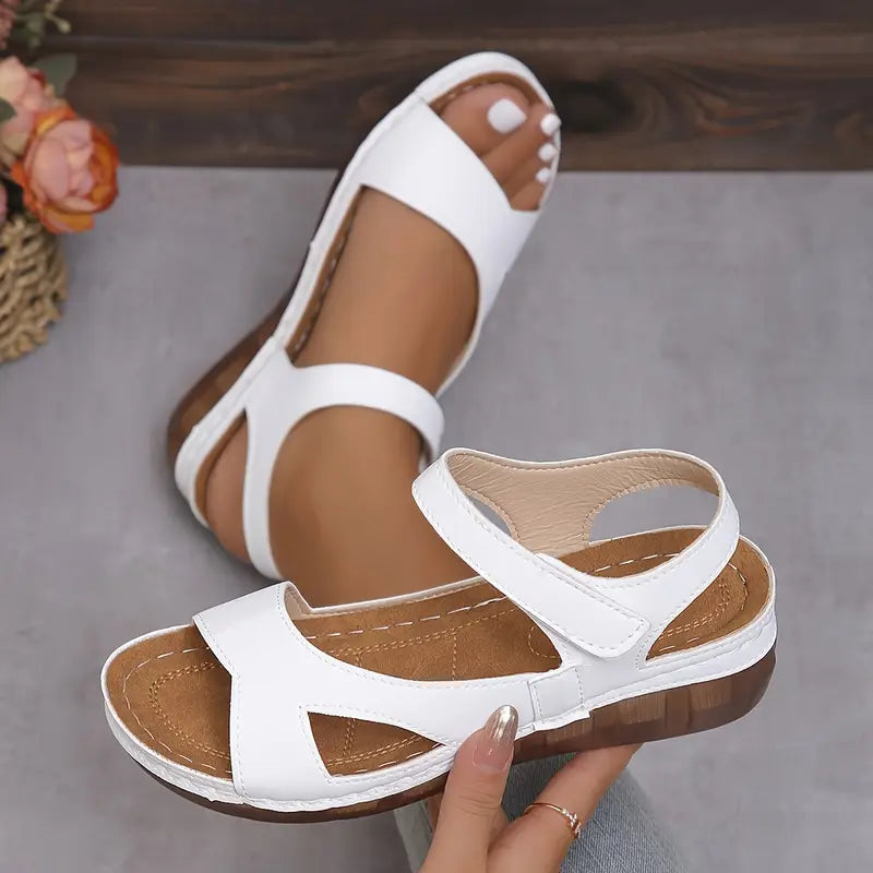 Qin | Sandalen mit kreuzförmigem Riemen