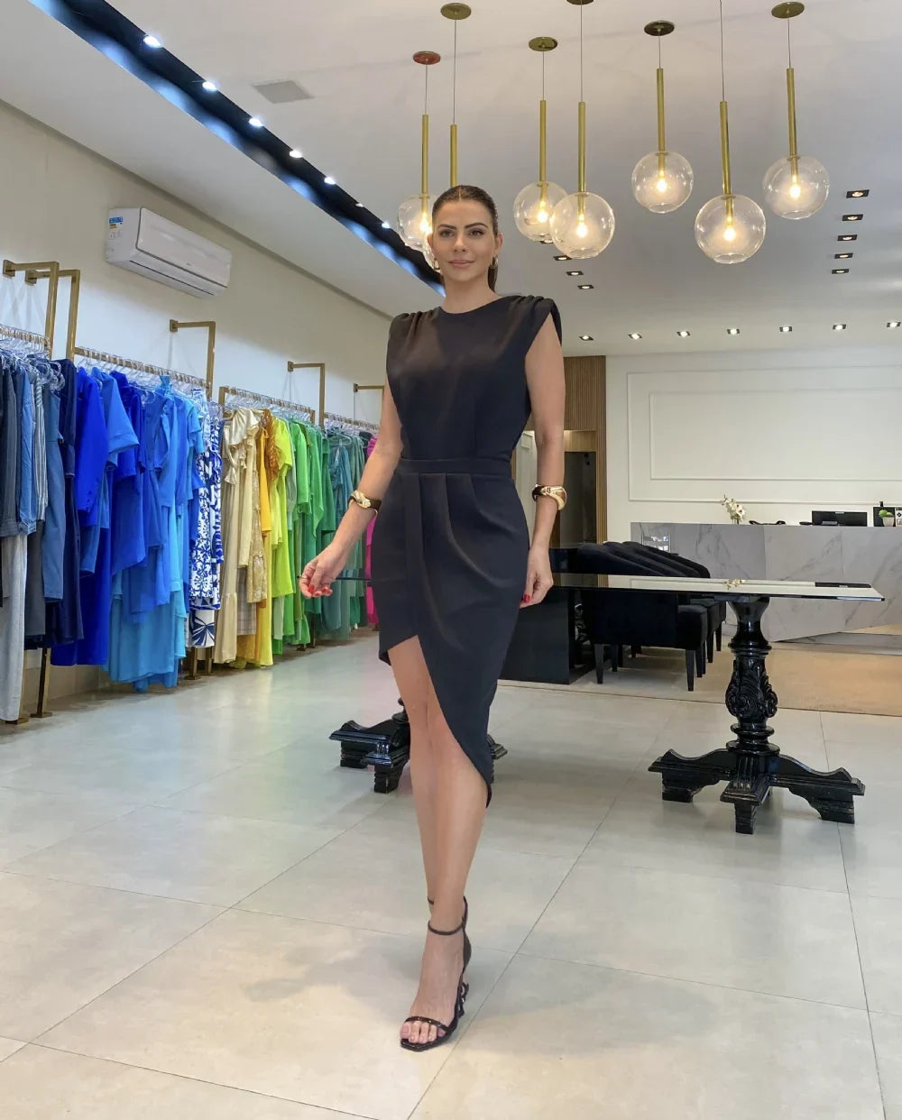 Deina | Elegantes asymmetrisches Cocktailkleid