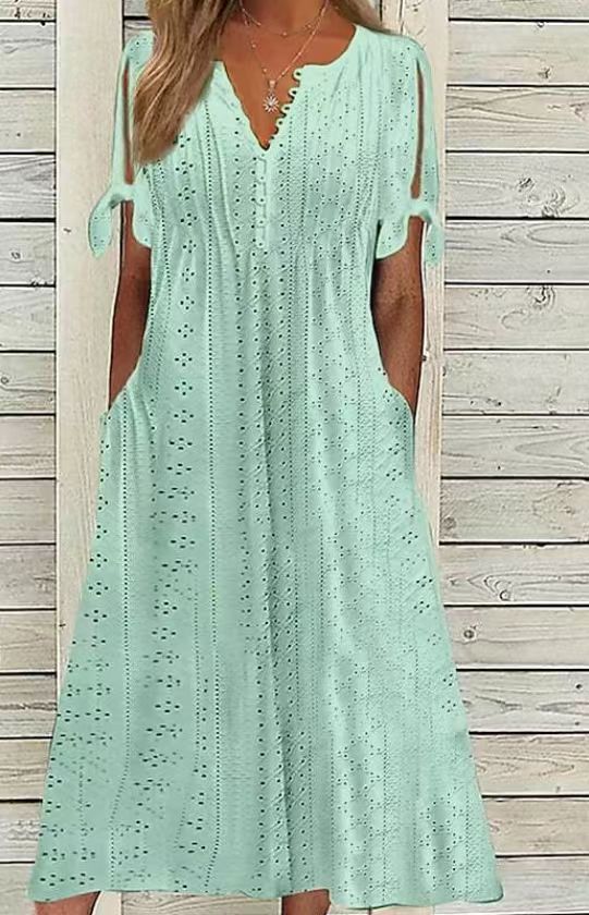 Mikaela | glamouröses Kleid mit herzförmigem Ausschnitt und modernen Cut-Outs