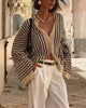Soraya | trendiges Damenhemd, Streifen im Kontrastdesign.