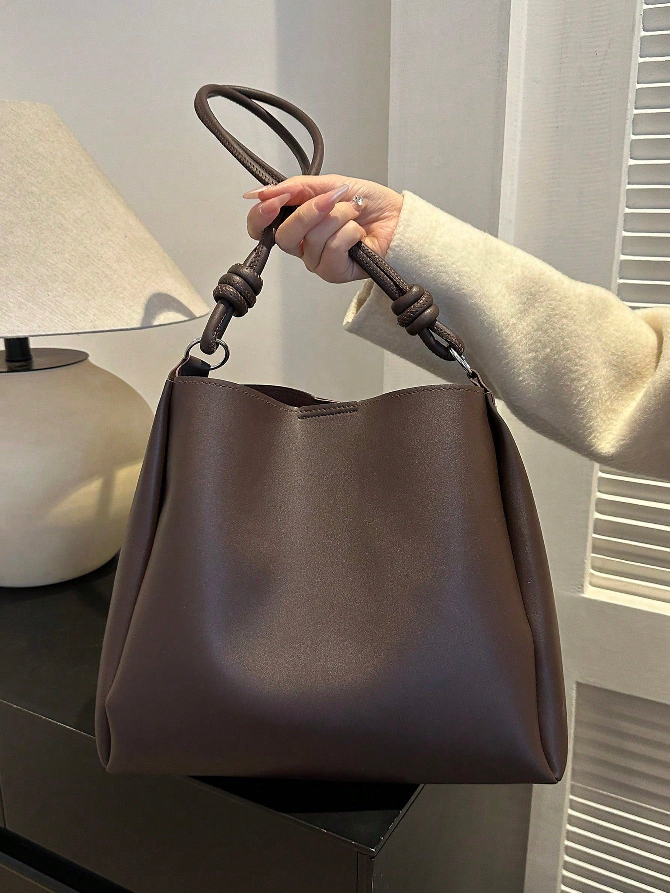 Brizza | Tragetasche mit Detail