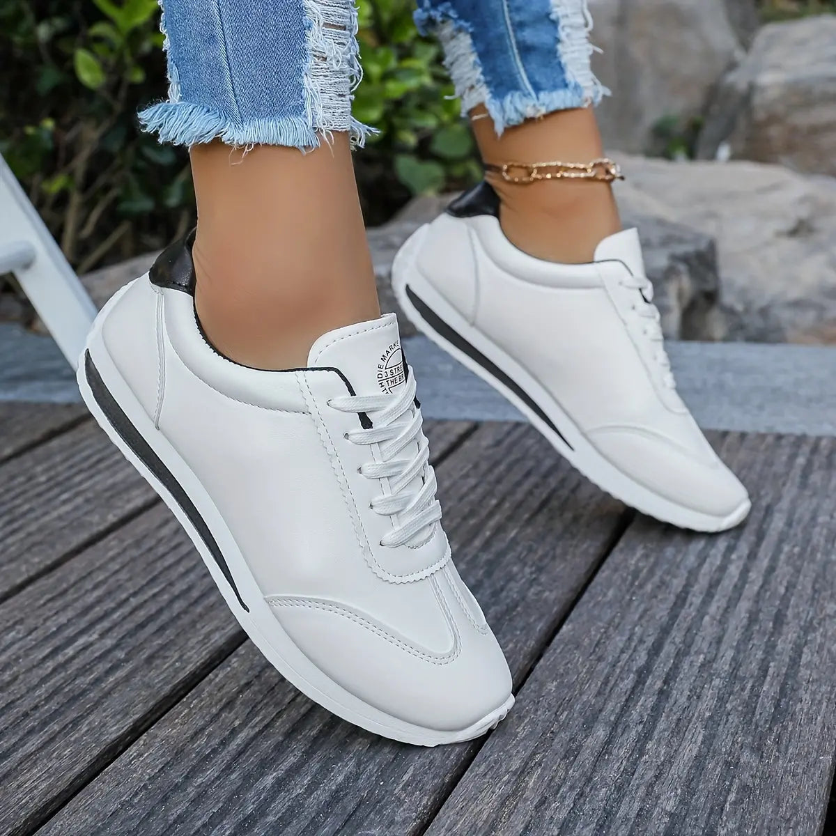 Abigail | Einfarbige Freizeit-Sportschuhe für Damen mit dicken Sohlen