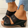 Cari | Bestickte Wedge-Sandalen aus Leder