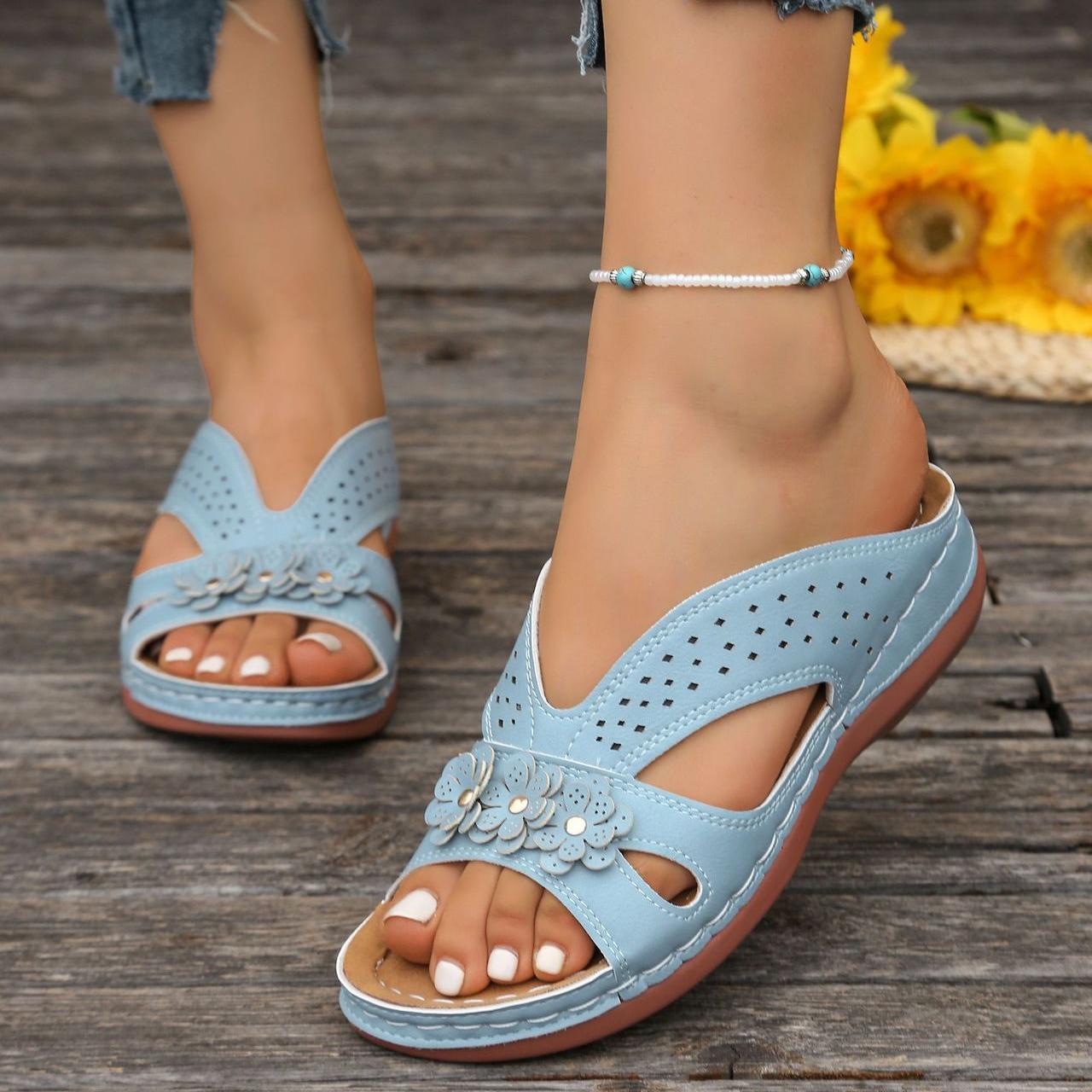 Jandy | Schicke Sandalen mit Gänseblümchen