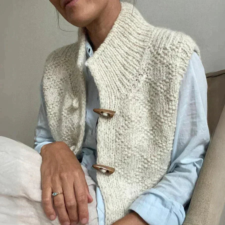 Noreen | Luftige ärmellose Strickjacke