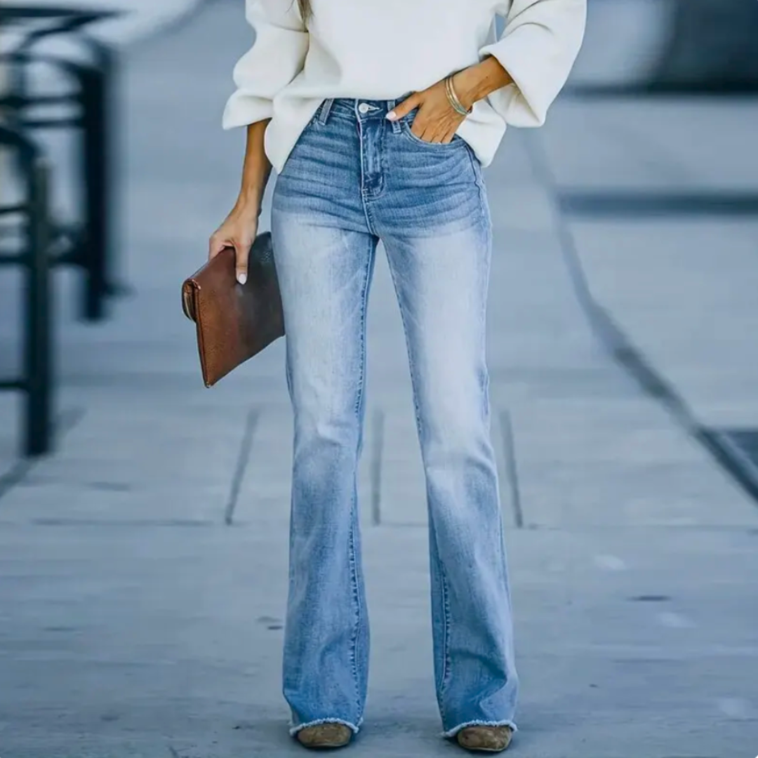 Maggie | Feminine Flared-Hose mit zeitlosem Schnitt