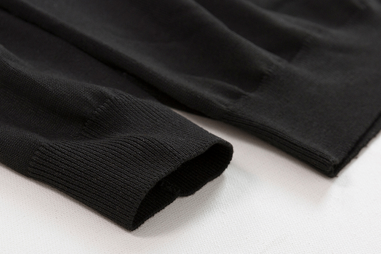 Abner | Minimalistischer Feinstrickpullover mit Halbrollkragen