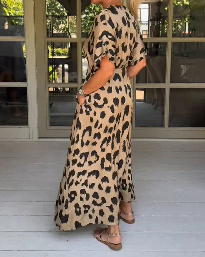 Katyah | Schickes Maxikleid mit wildem Leopardenmuster