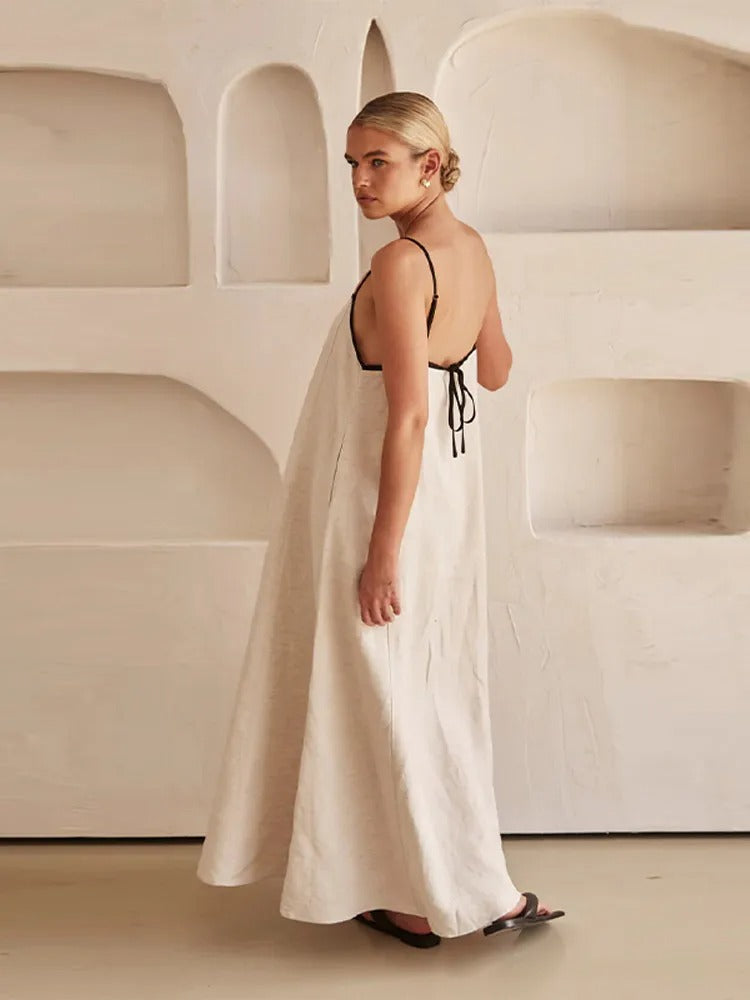 Euna | Zeitloses langes Kleid mit zarten Trägern