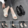 Geshia | Modernistische Plateausandalen aus Leder mit breiten Riemen