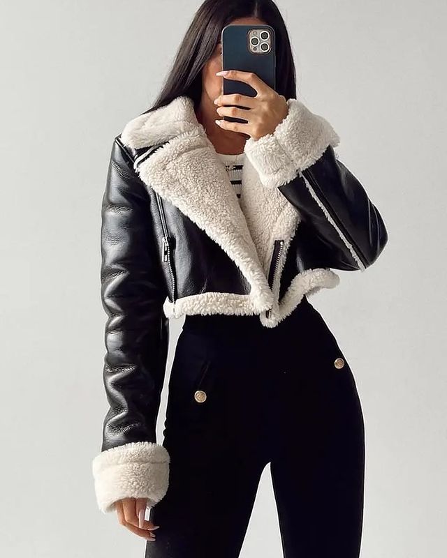 Clyra | Edle Kurzjacke aus Lederoptik mit Sherpa-Futter