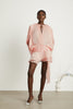 Emberlynn | rosa Minikleid mit gerafftem Design