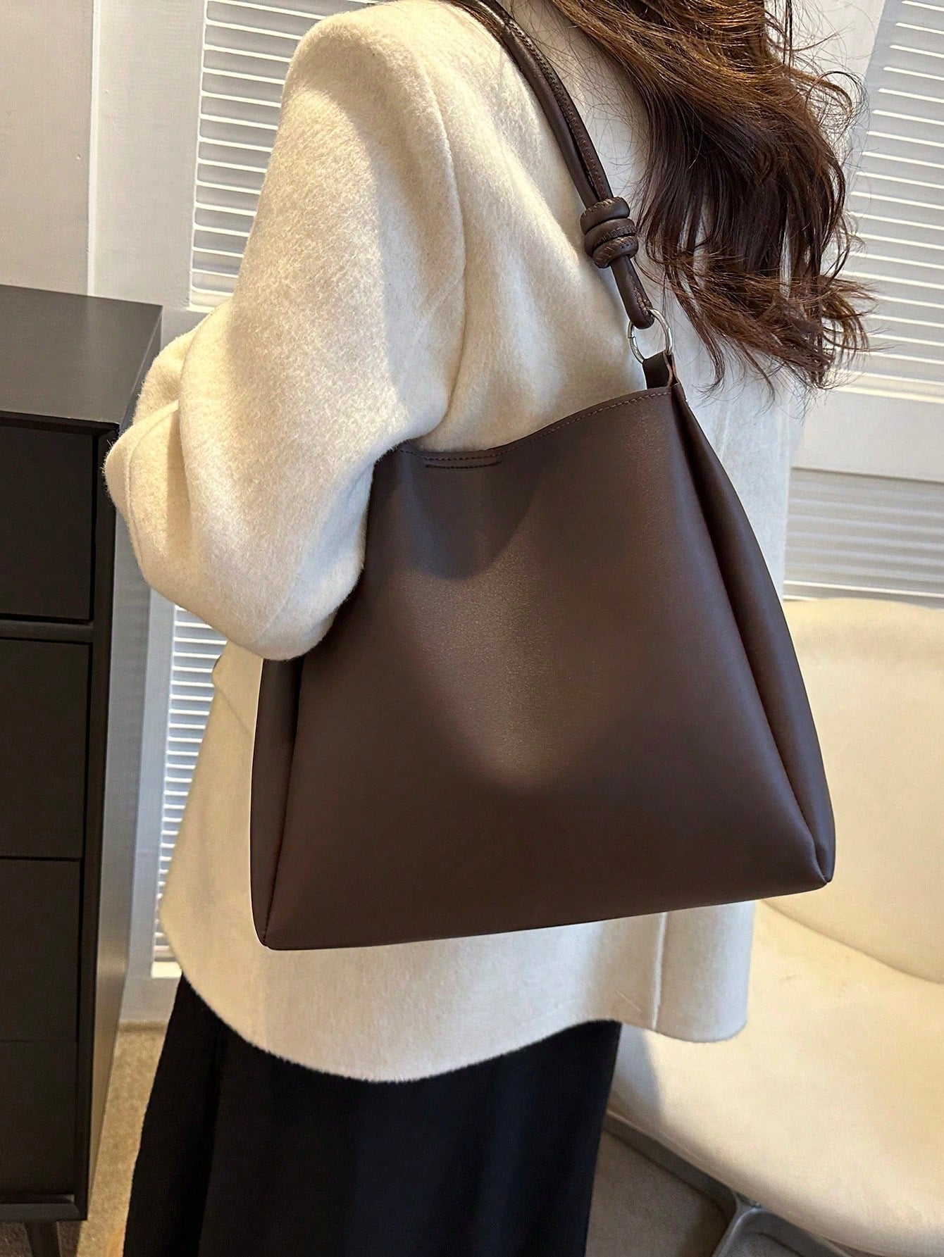Brizza | Tragetasche mit Detail