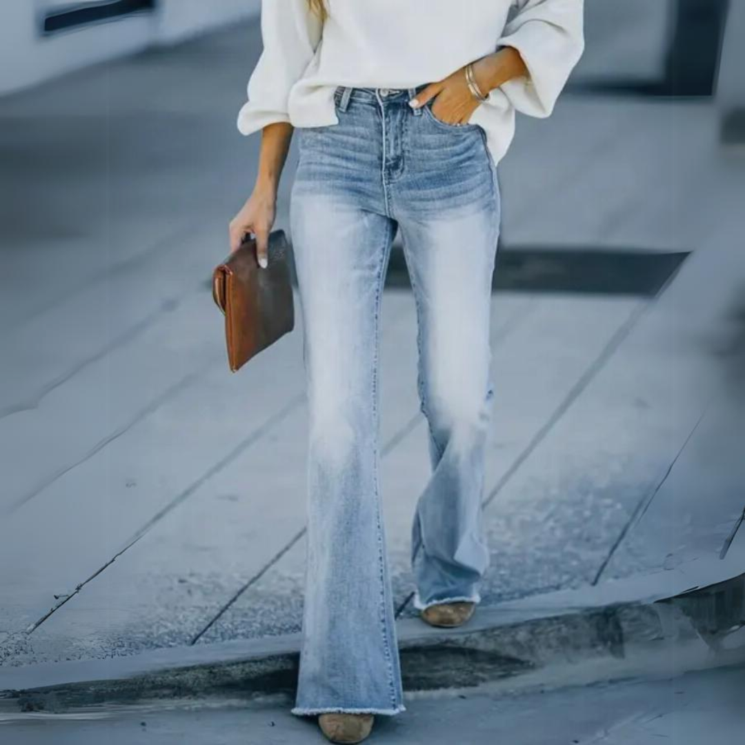 Maggie | Feminine Flared-Hose mit zeitlosem Schnitt