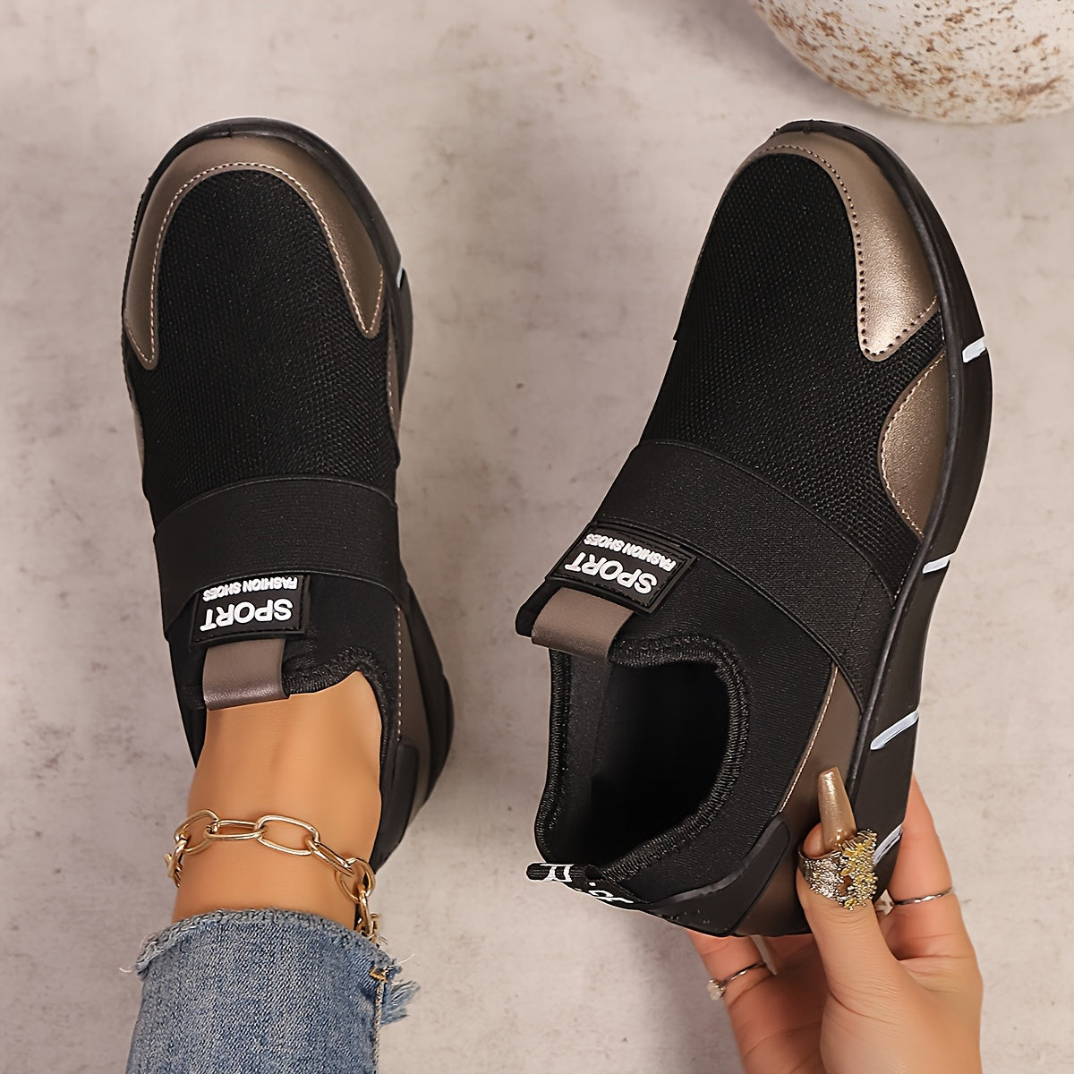 Maria | bequeme Slipper, leicht und stilvoll für Damen.