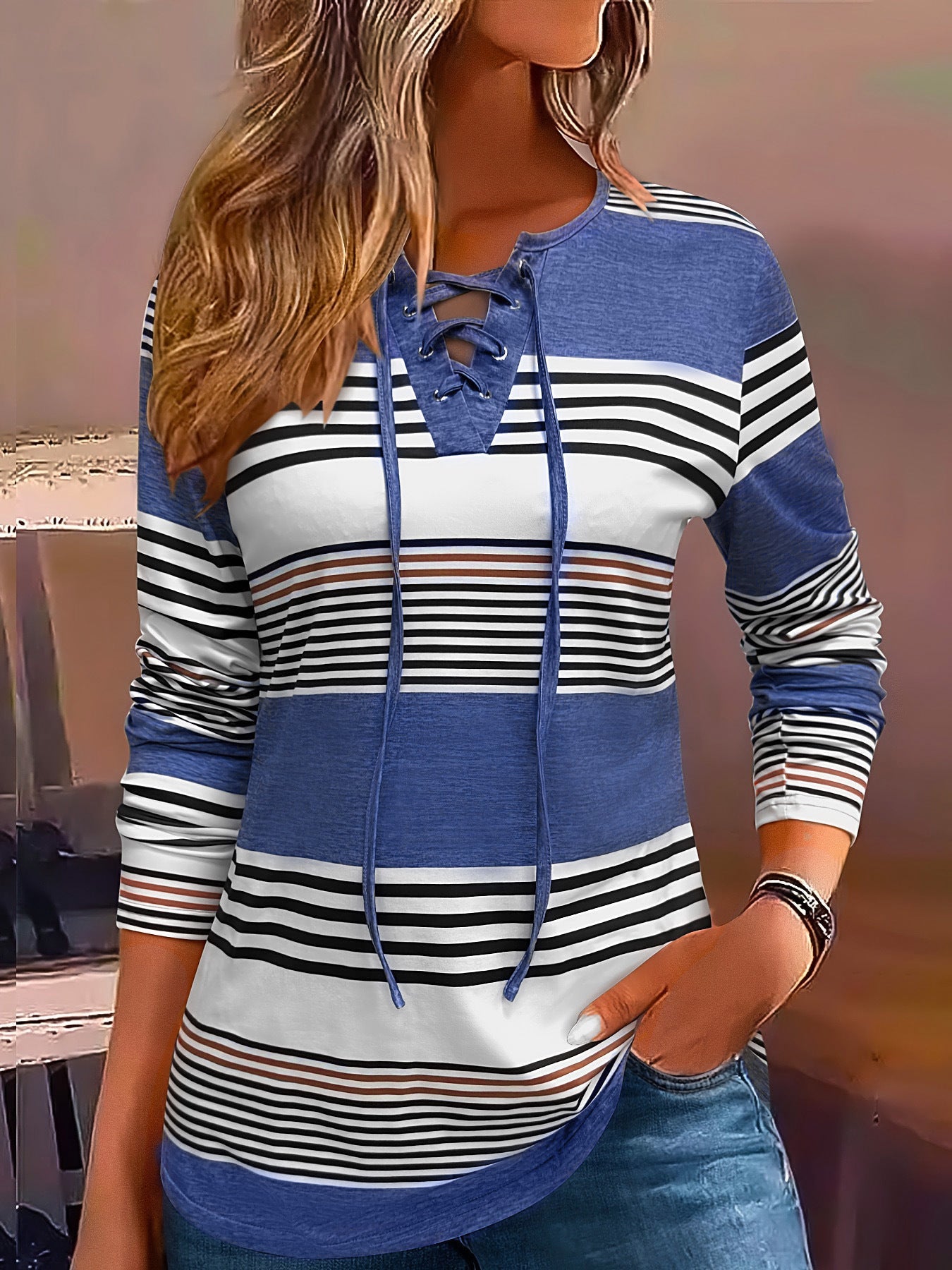 Victoria | Zeitloses gestreiftes Langarm-T-Shirt für Damen