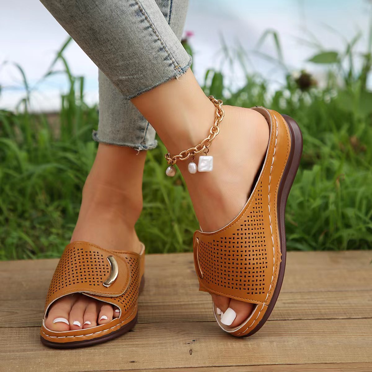 Ember | Orthopädische Hausschuhe aus Leder für Frauen