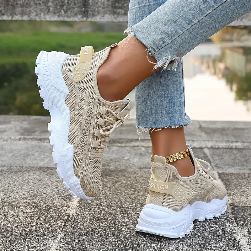 June | Bequeme Turnschuhe für Frauen