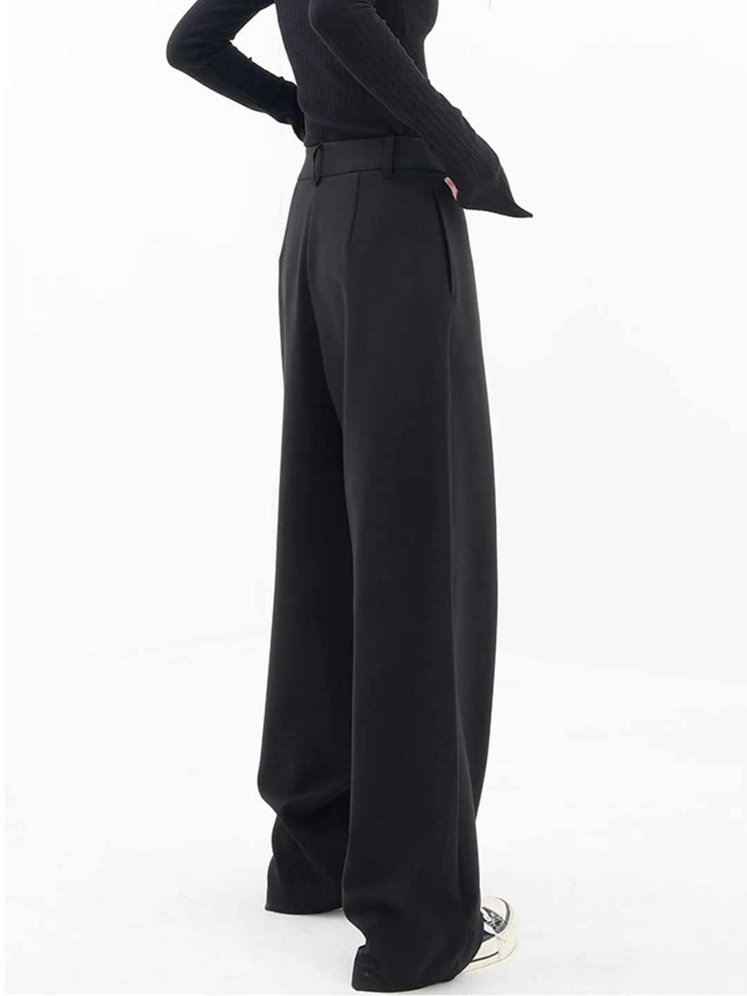 Misha | Avant-Garde-Hose