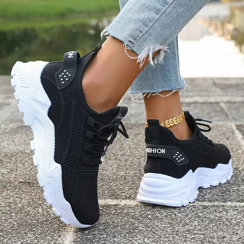 June | Bequeme Turnschuhe für Frauen