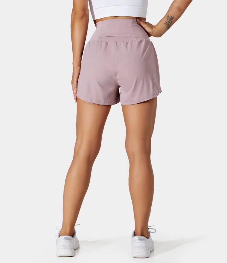 China | Sportliche Shorts mit hoher Taille und fließendem Oberstoff