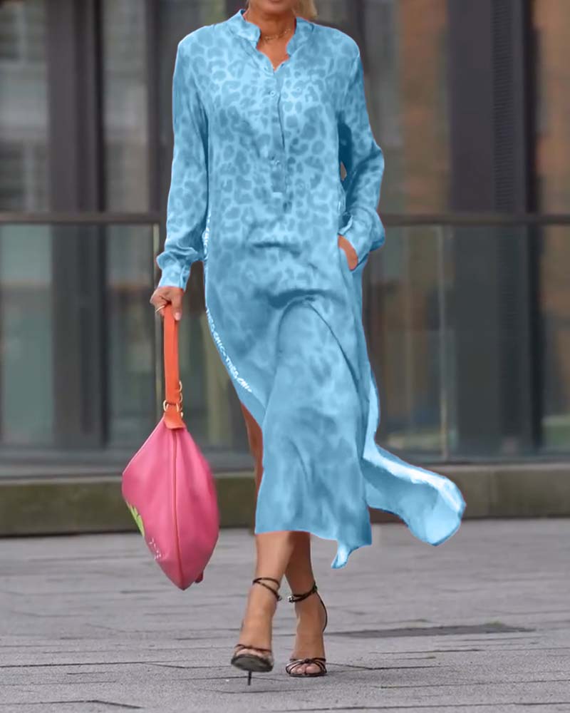 Kia | Langarmkleid mit Schlitz und Leo-Print