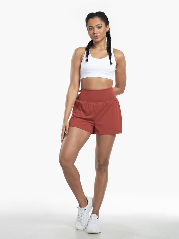 China | Sportliche Shorts mit hoher Taille und fließendem Oberstoff