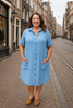 Akira | Feminines Kleid mit Knopfleiste
