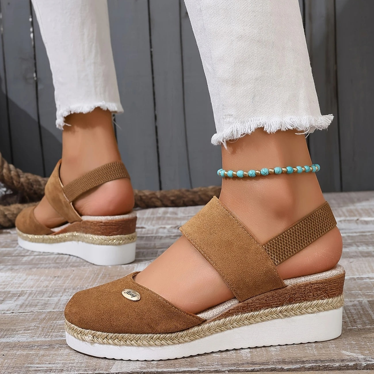 Freyja | stilvolle orthopädische Sandalen mit entspannendem Plateau und Belüftung