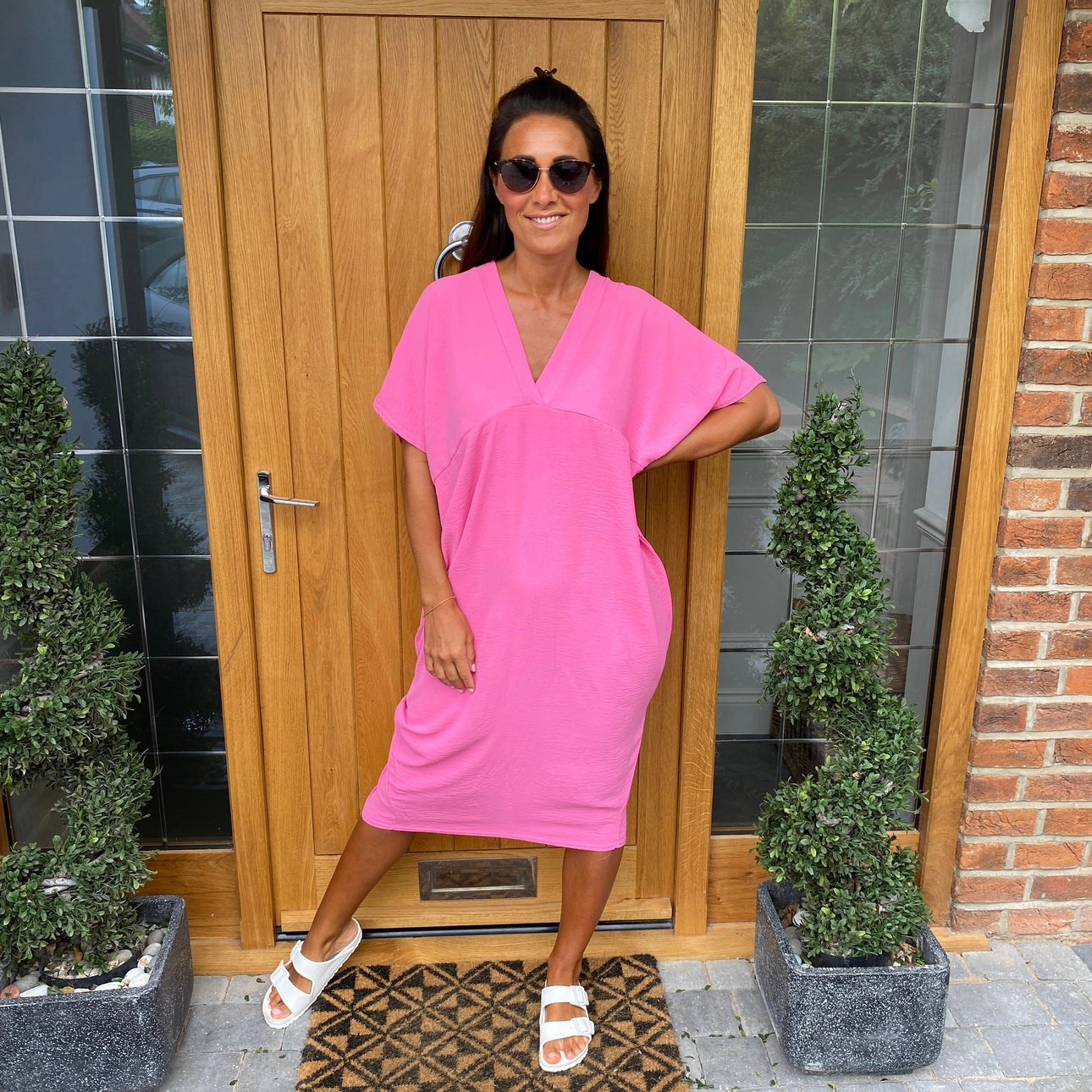 Fiena | T-Shirt-Kleid mit V-Ausschnitt in Übergröße