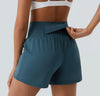 China | Sportliche Shorts mit hoher Taille und fließendem Oberstoff