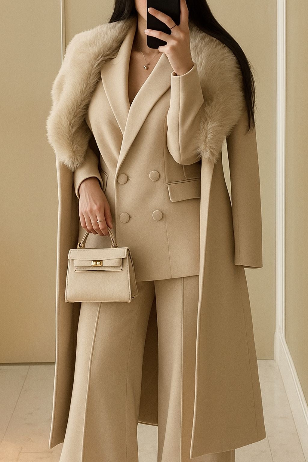 Shera | Luxuriöses Mantel-und-Anzug-Ensemble