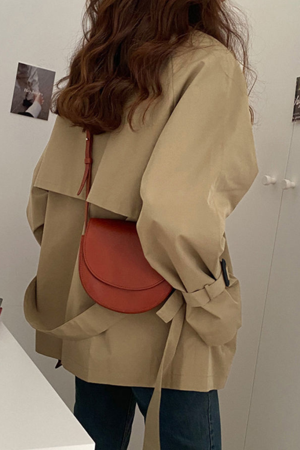 Selaries | Minimalistischer Mantel mit Gürtelärmeln und City-Look