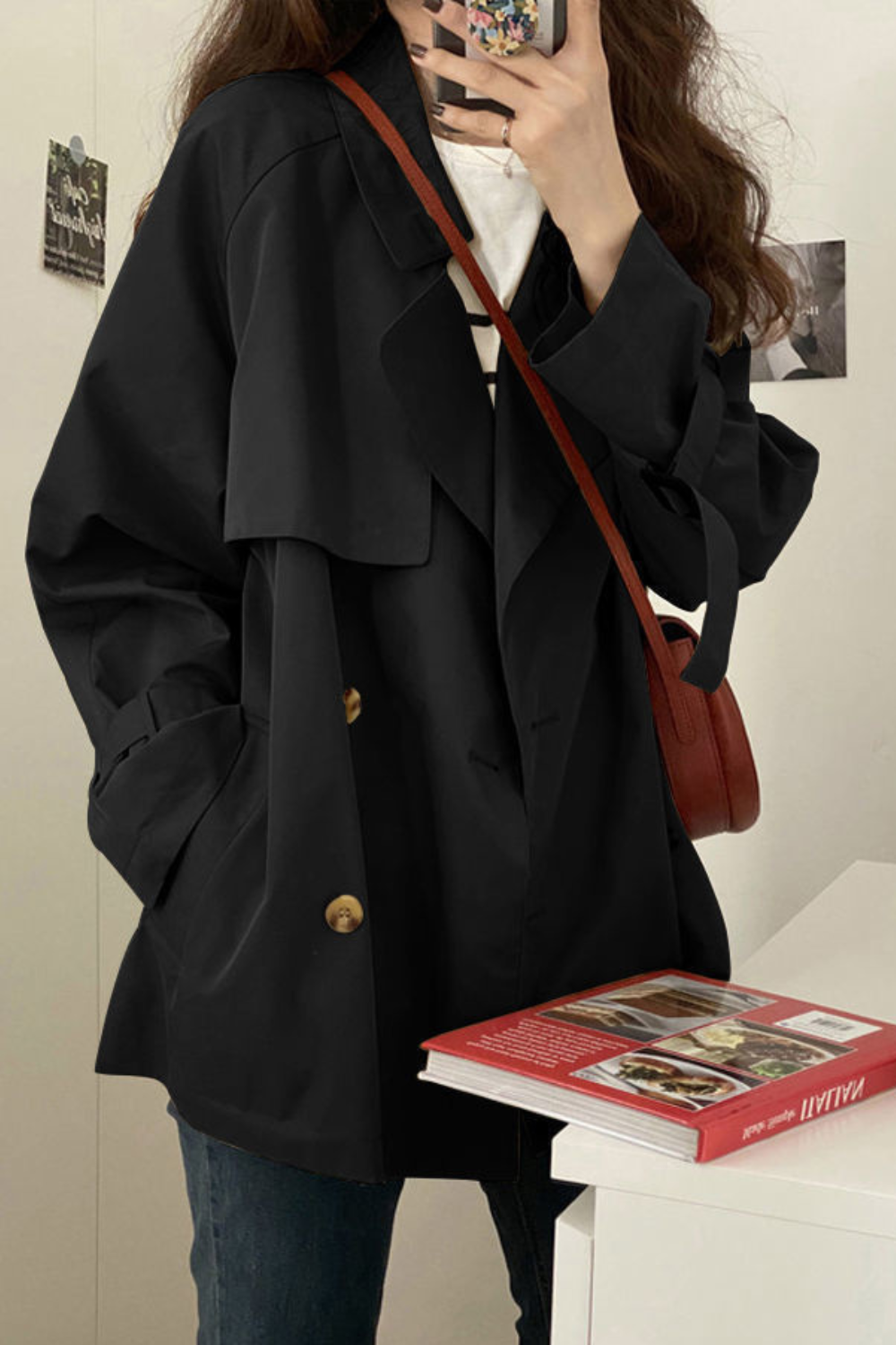 Selaries | Minimalistischer Mantel mit Gürtelärmeln und City-Look